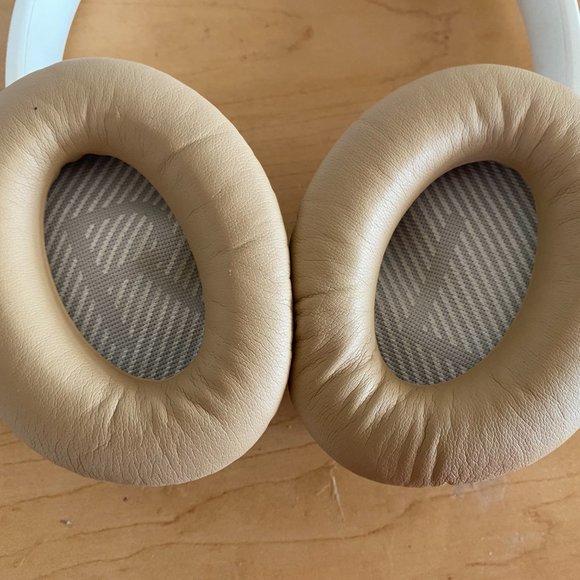 Bose SoundLink around-ear wireless headphones II- White - Picture 5 of 13